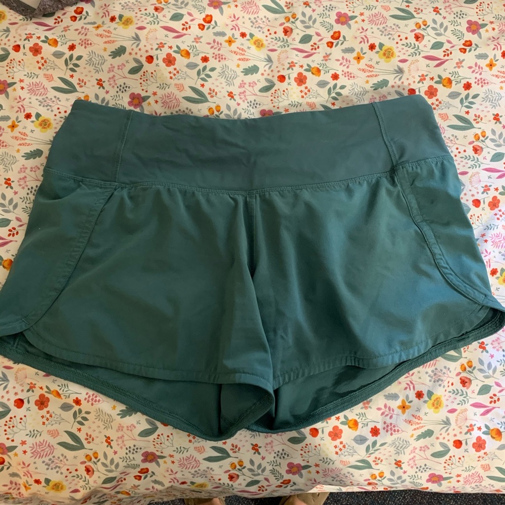 Lululemon Speed Up Short in Aqua blue/green